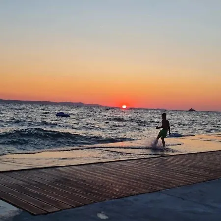 Beneta With Garage *