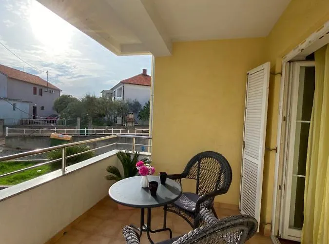 Apartman Beneta With Garage Zára