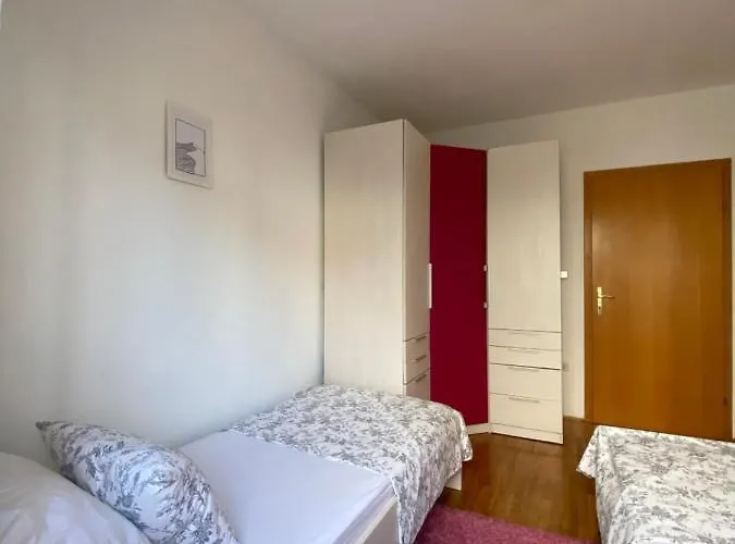 Apartman Beneta With Garage *