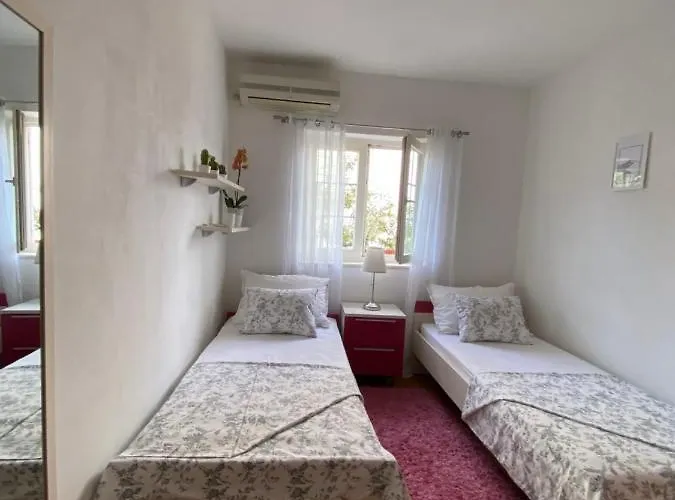 Apartman Beneta With Garage *