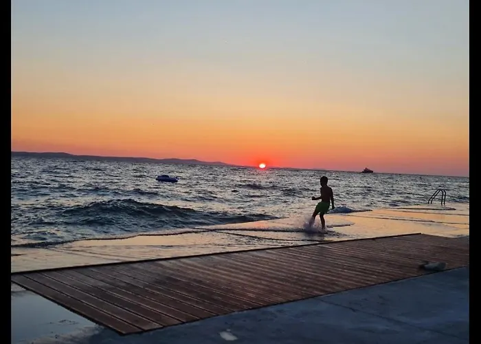 Beneta With Garage *